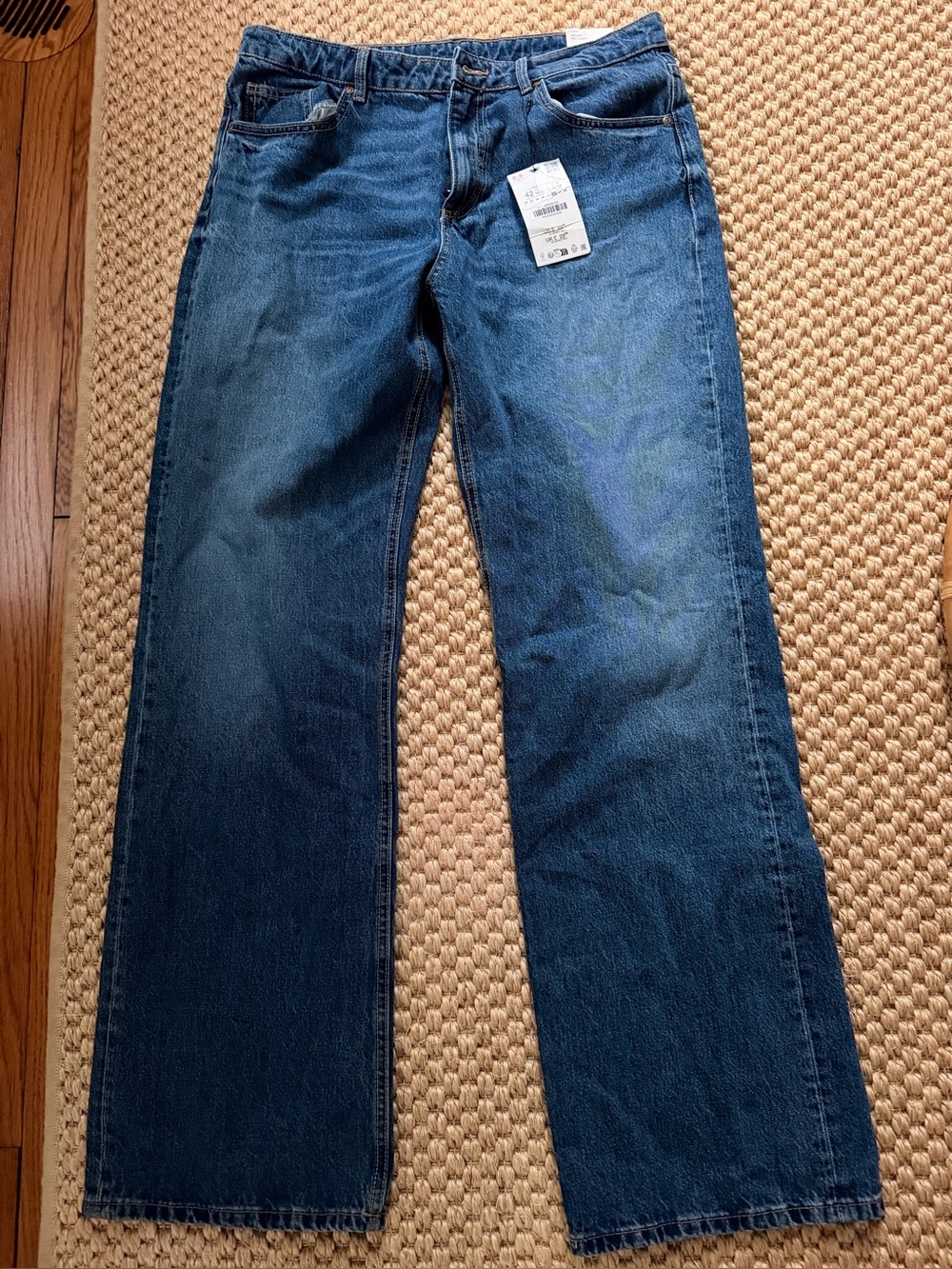 NWT Zara size 10 Women Blue Straight-Leg Jeans - Classic Denim